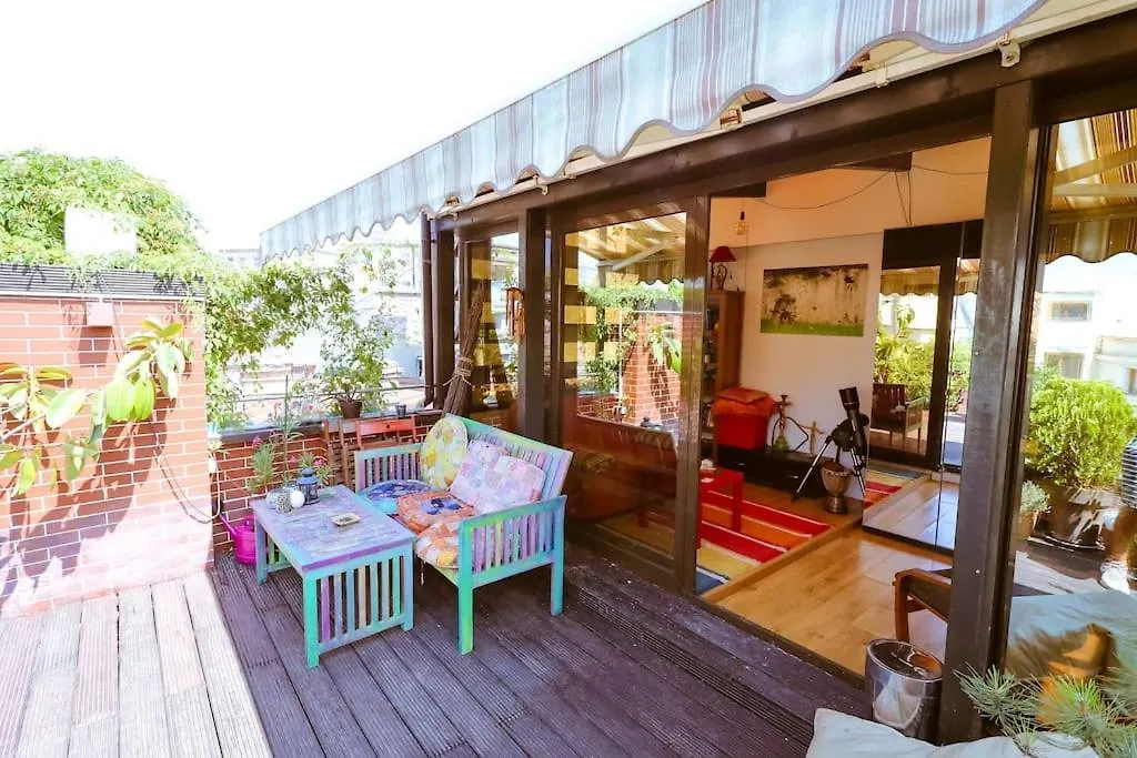 Old Town Bohemian Apartment With Green Terrace Bucharest Romania