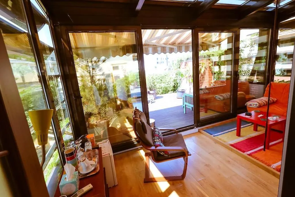 Old Town Bohemian Apartment With Green Terrace Bucharest