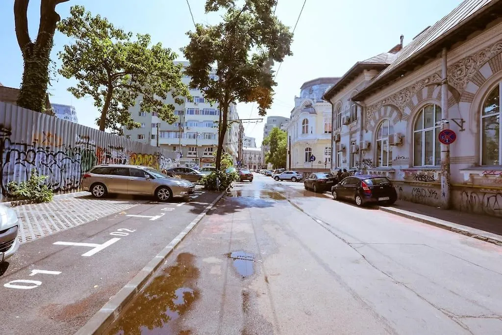 Old Town Bohemian Apartment With Green Terrace Bucharest