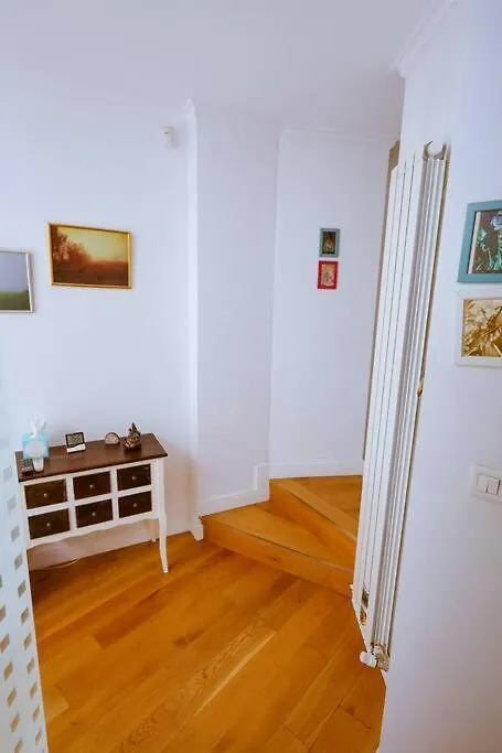 Old Town Bohemian Apartment With Green Terrace Bucharest