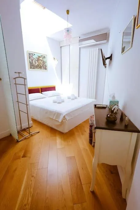 Old Town Bohemian Apartment With Green Terrace Bucharest 0*,