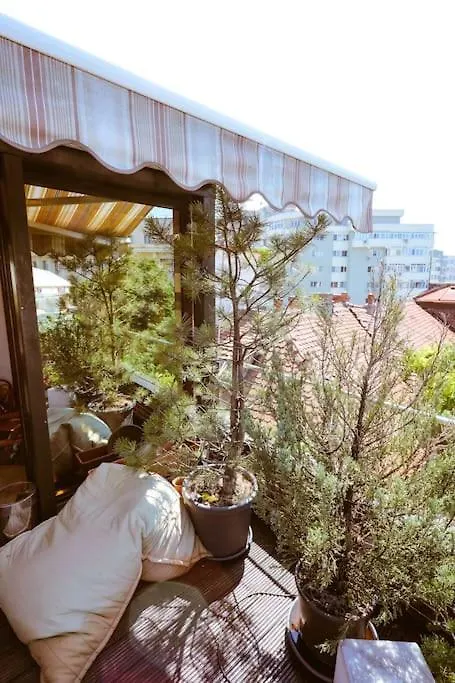 Old Town Bohemian Apartment With Green Terrace Bucharest Romania